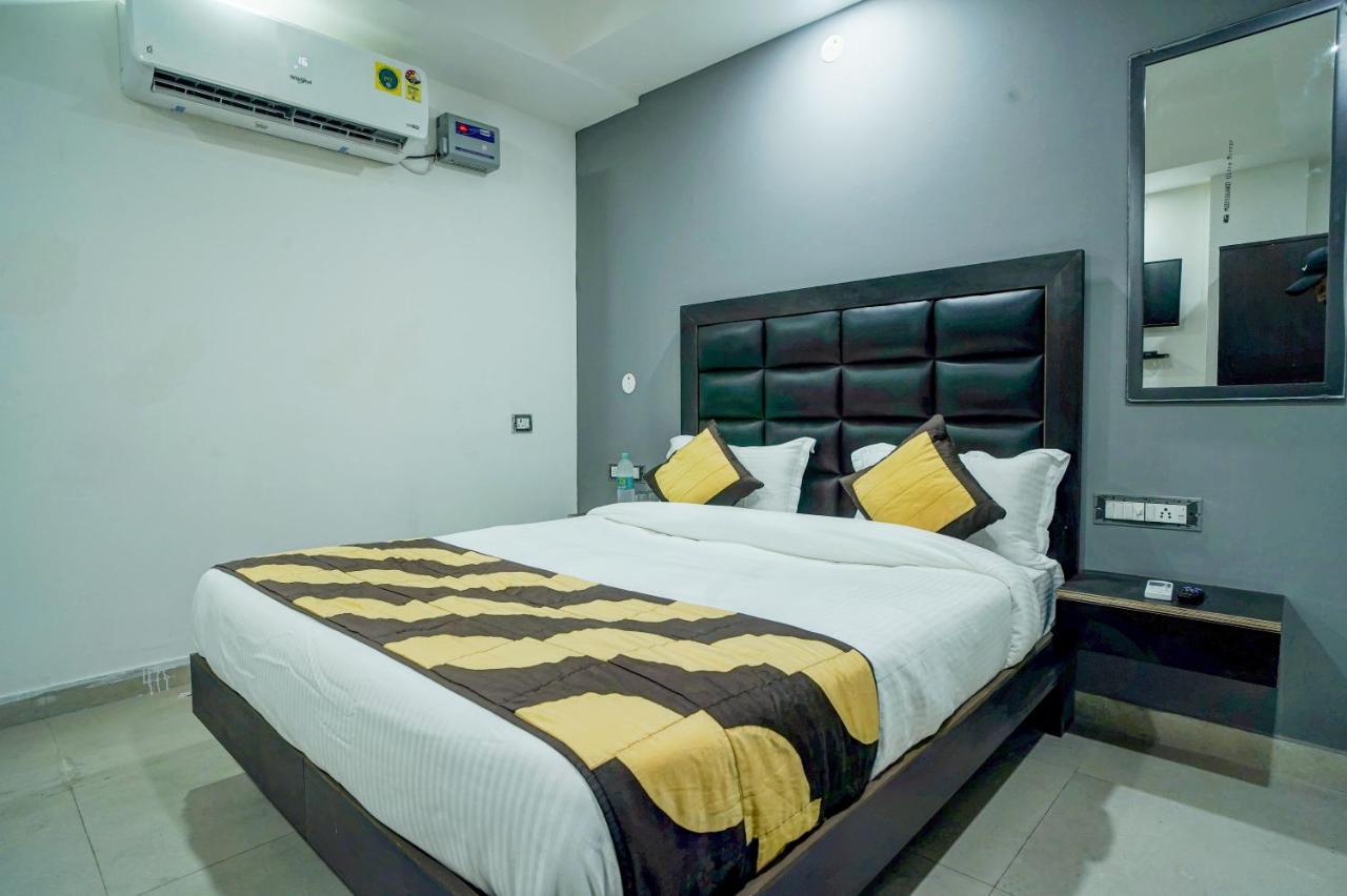 ניו דלהי Hotel Red Snapper Couple Friendly At West Delhi מראה חיצוני תמונה