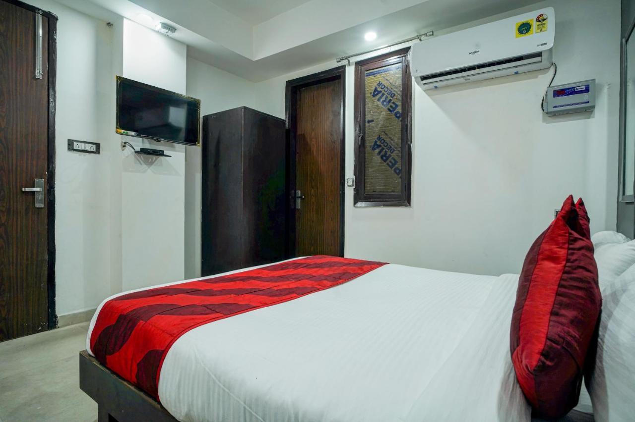 ניו דלהי Hotel Red Snapper Couple Friendly At West Delhi מראה חיצוני תמונה